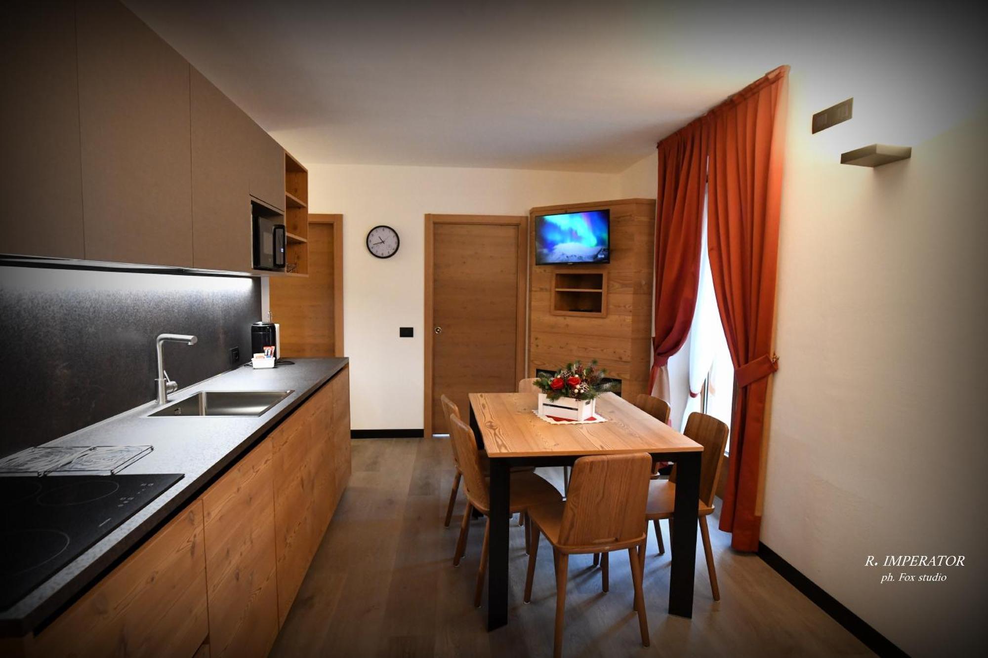 Park Residence Imperator Carisolo Kültér fotó