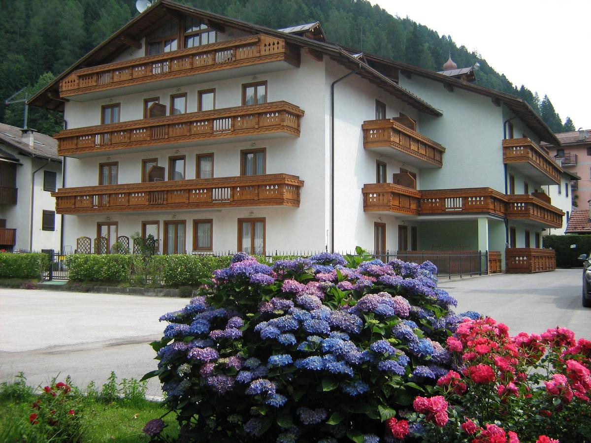 Park Residence Imperator Carisolo Kültér fotó